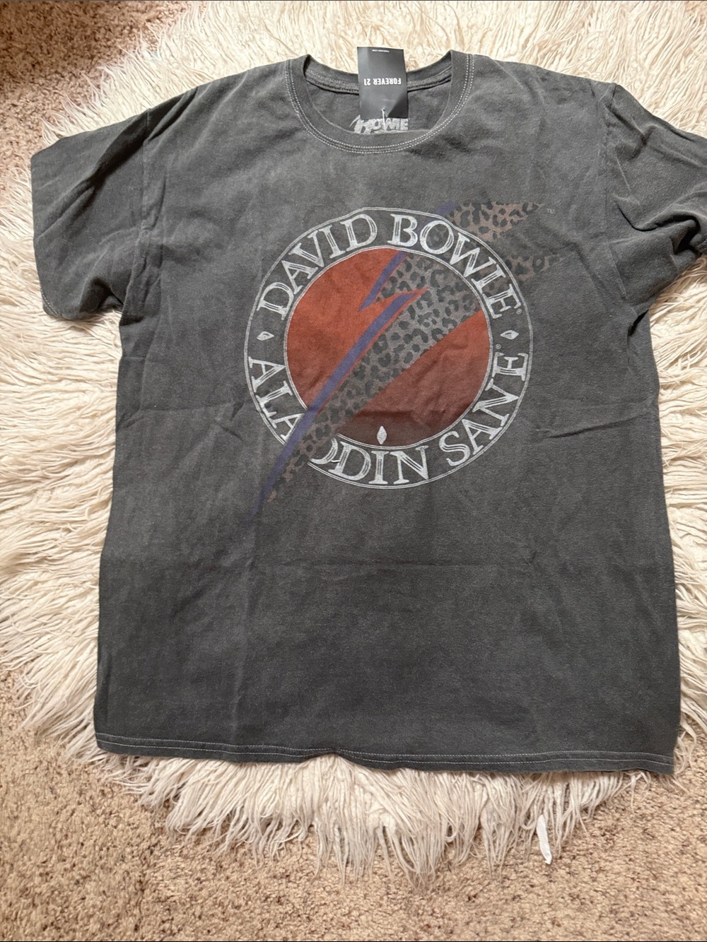 FORVER 21 Black David Bowie Aladdin Sane Tee with Red/Blue Bolt